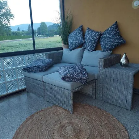 Apartment Ferienwohnung Im Ferienhaus *